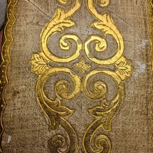 CE Jewelry Box Florentine Gilt Wood Gold Leaf Italy Made Scrollwork Mirror